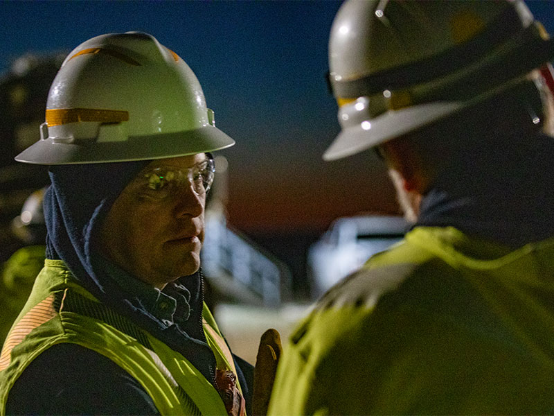 From the PIG’s launch site, the pipeline gang communicates with the pipeline control room in McPherson, Kan., through a dedicated phone line.