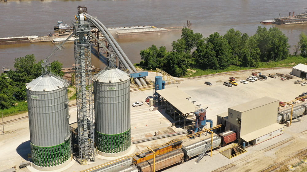 Aerial image of the St. Louis grain terminal.